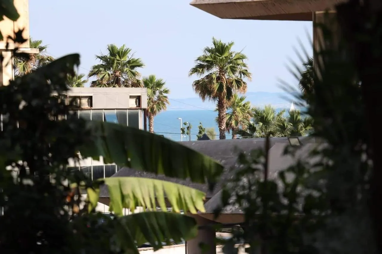 Top View Hostel دراس 0*,