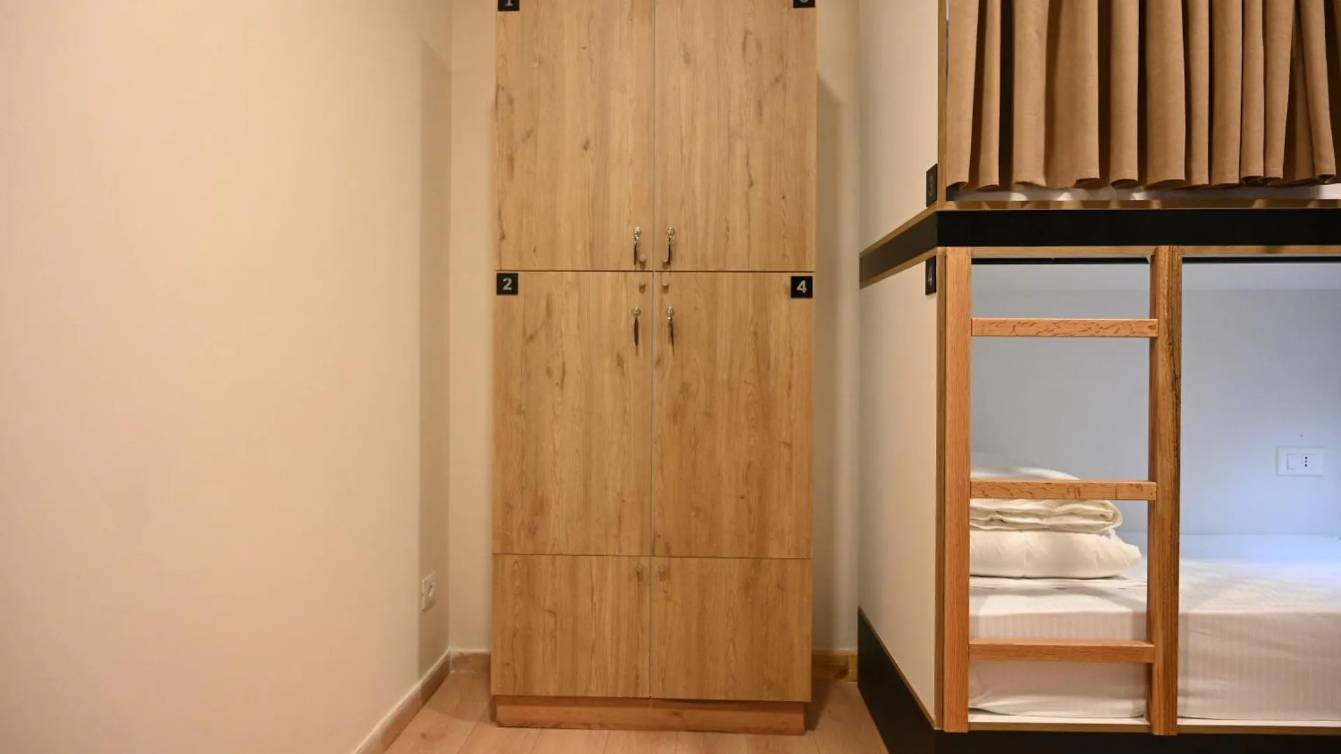 Top View Hostel دراس